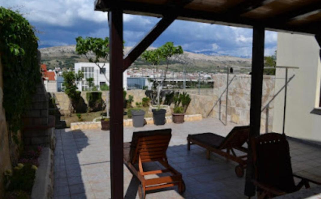 Apartment Lora Pag Town Dış mekan fotoğraf