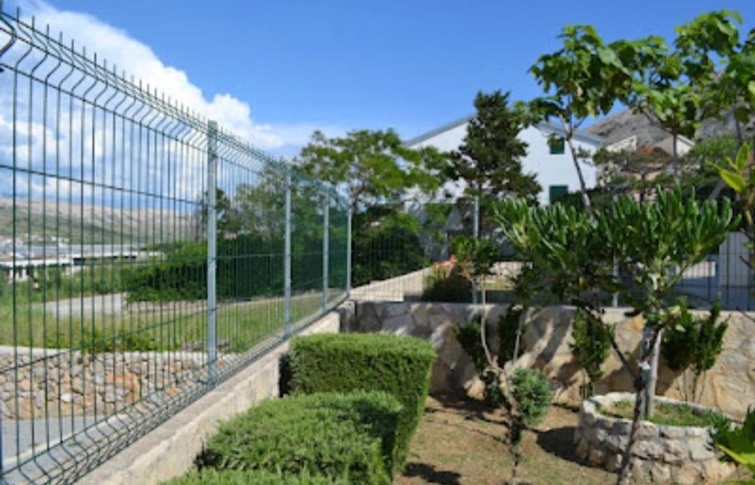 Apartment Lora Pag Town Dış mekan fotoğraf